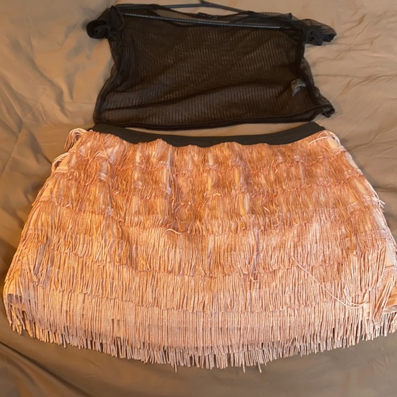 Flirty & fun skirt from my favorite Miami vintage! - Picture 5 of 5